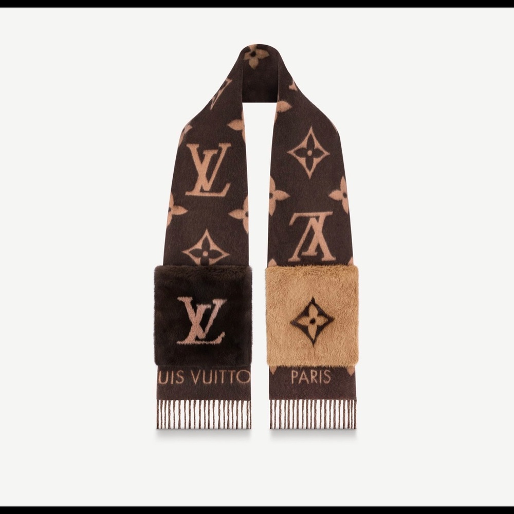 Louis Vuitton cold reykjavic scarf